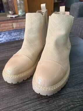 Joessy Milan Tan Quilted Chunky Loafer Boots Sz. 10